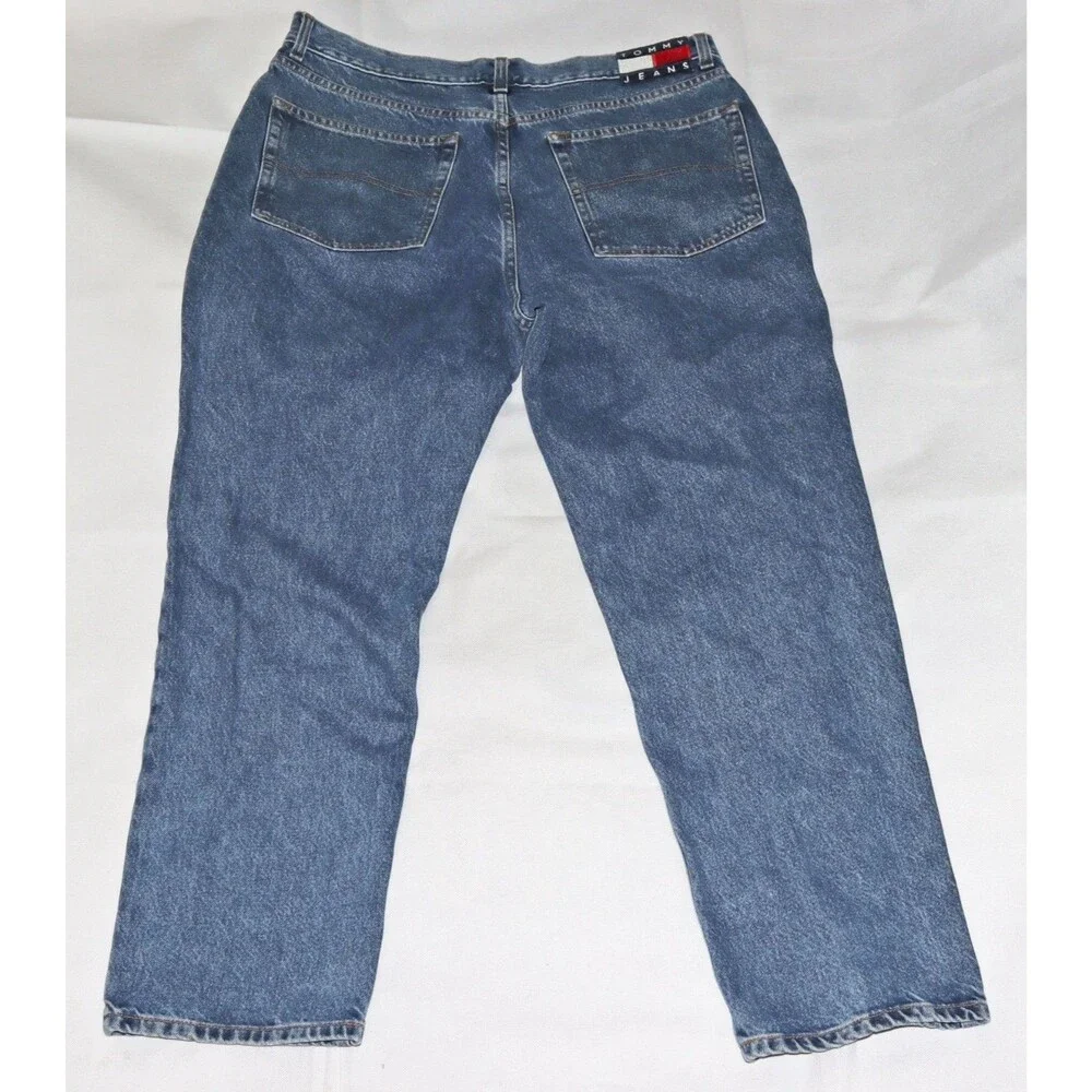 Tommy Hilfiger product pair